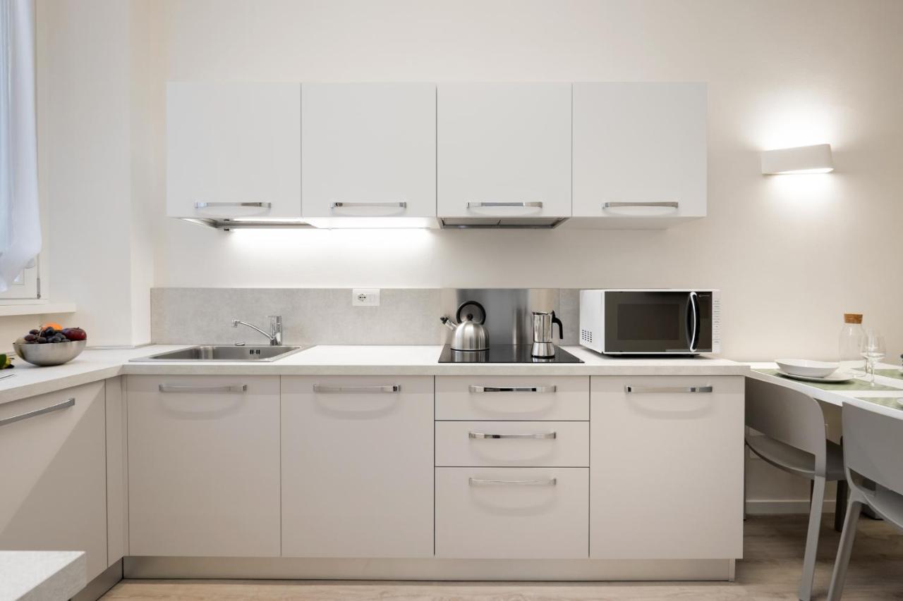 Duomo Apartment Верона Екстериор снимка